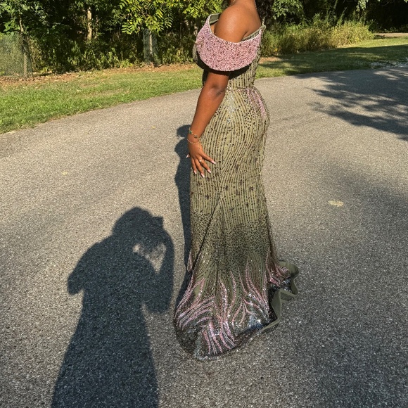 Customized Prom Dress - Picture 4 of 4